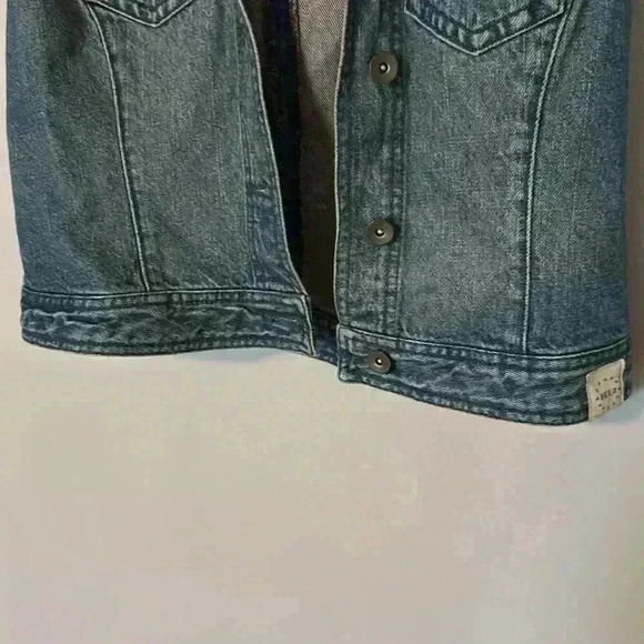 Hooded denim vest - Picture 7 of 9